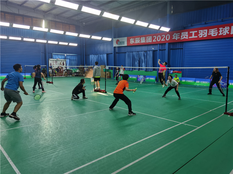 三對(duì)三趣味羽毛球比賽