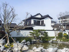 有座院子，安放紅塵，且慰余生